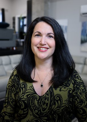 Photo of Robyn Roy